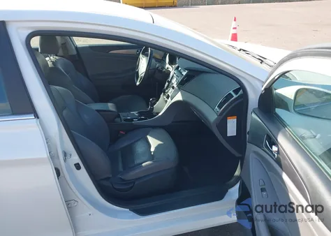 2012 Hyundai Sonata Hybrid z USA, uszkodzony, nr VIN KMHEC4A4XCA022457